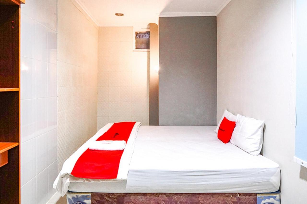 Reddoorz @ Citraland Surabaya Hotel Exterior photo